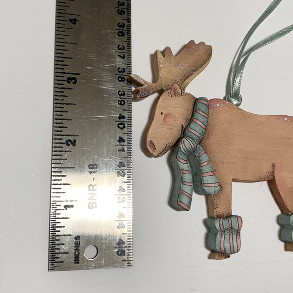 Alaska Moose wood ornament Mary Harper - Picture 9 of 16
